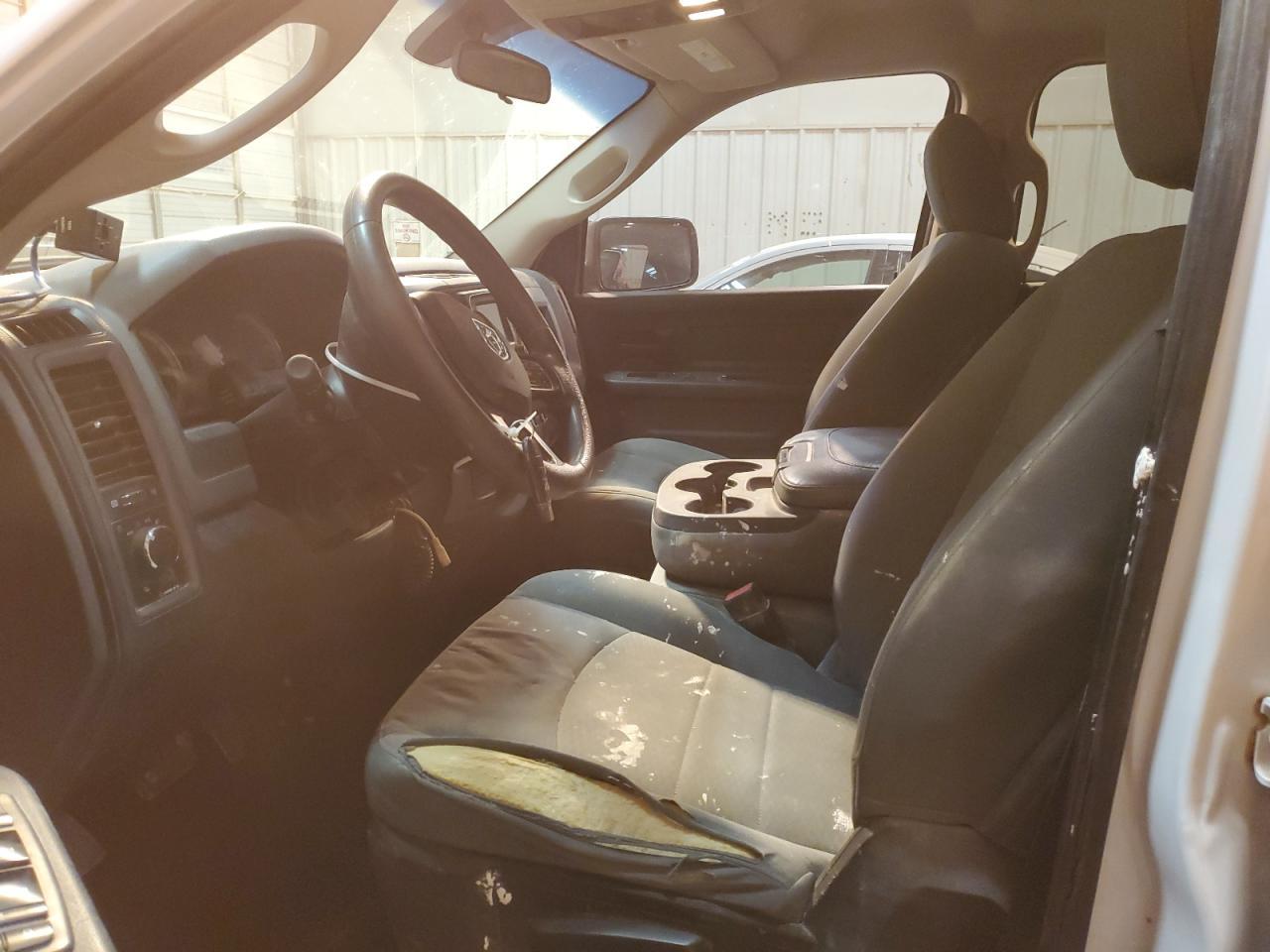 2017 RAM 1500 ST - Image 7