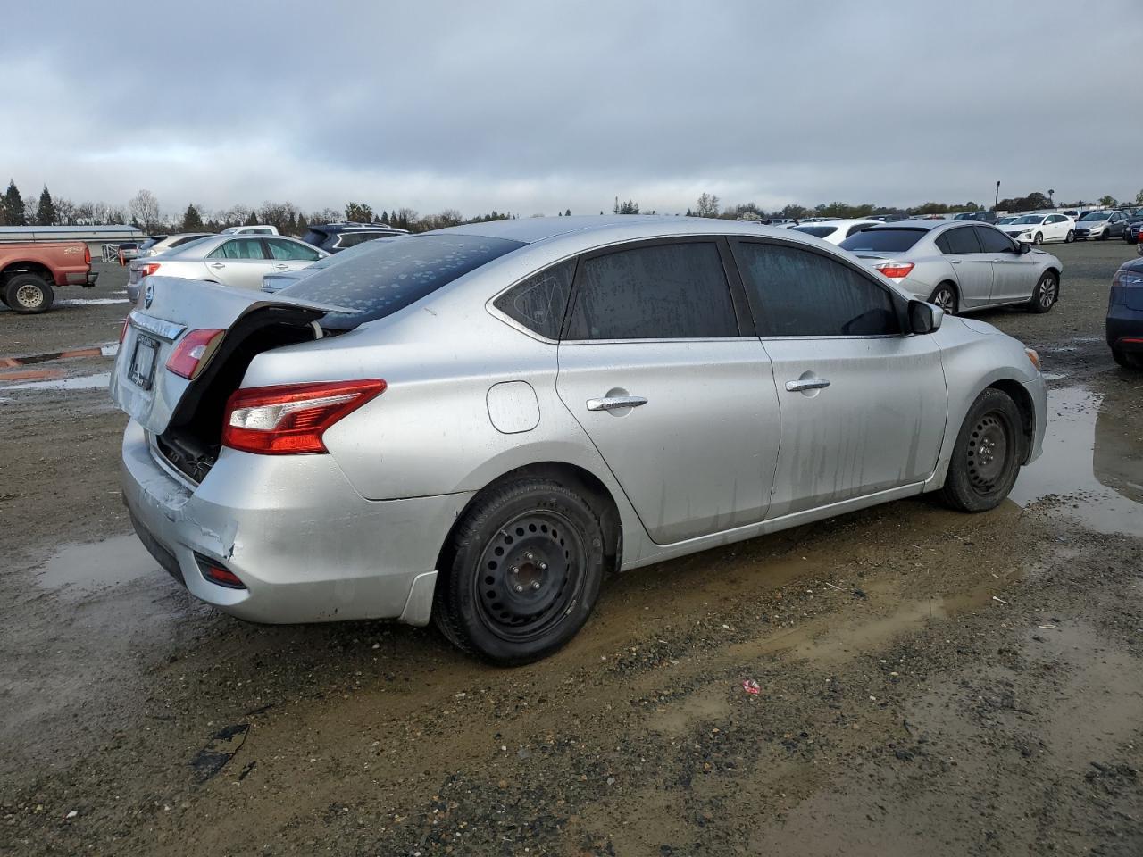 2017 NISSAN SENTRA S - Фото 3