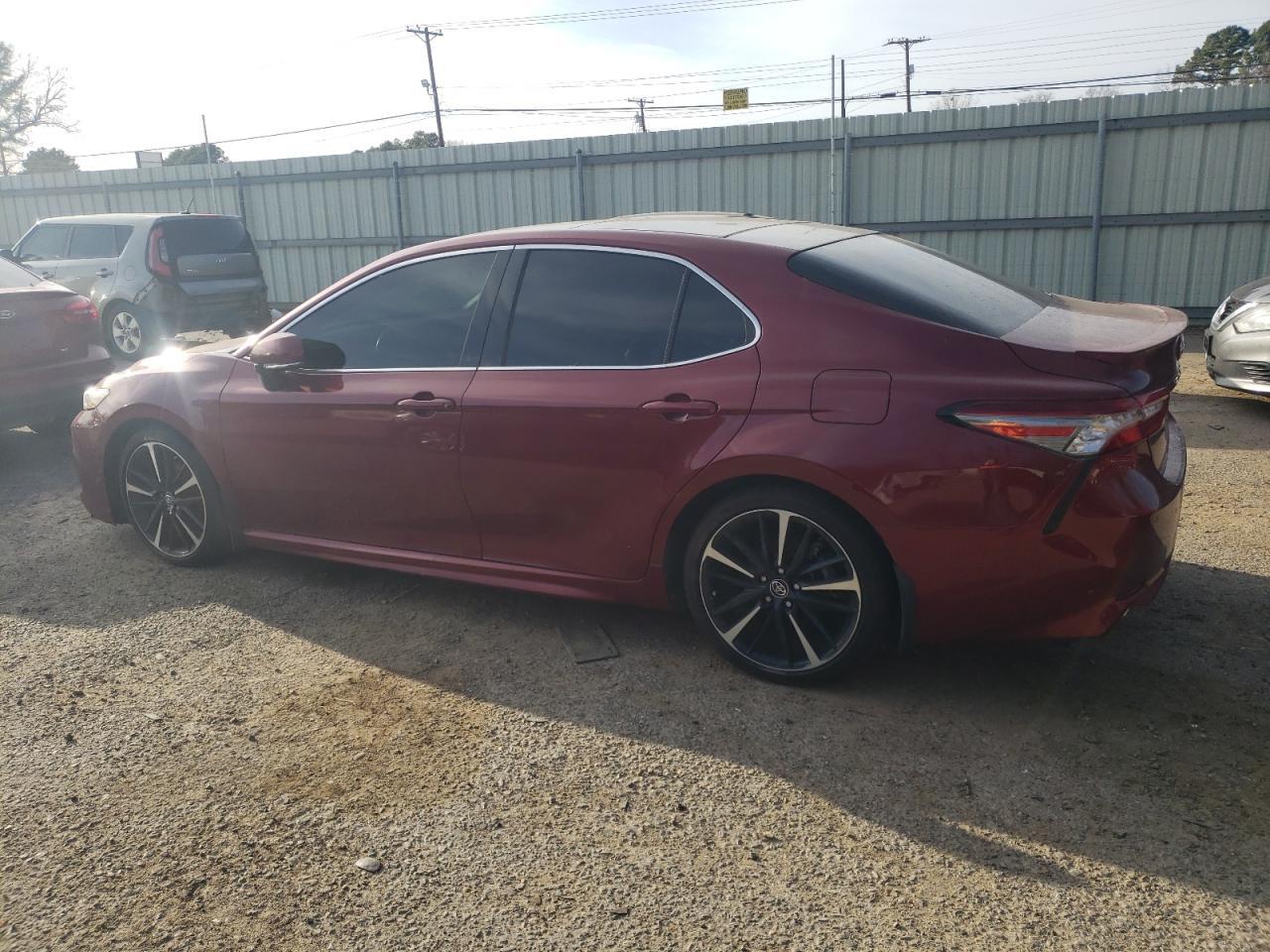 2018 TOYOTA CAMRY XSE - Фото 2