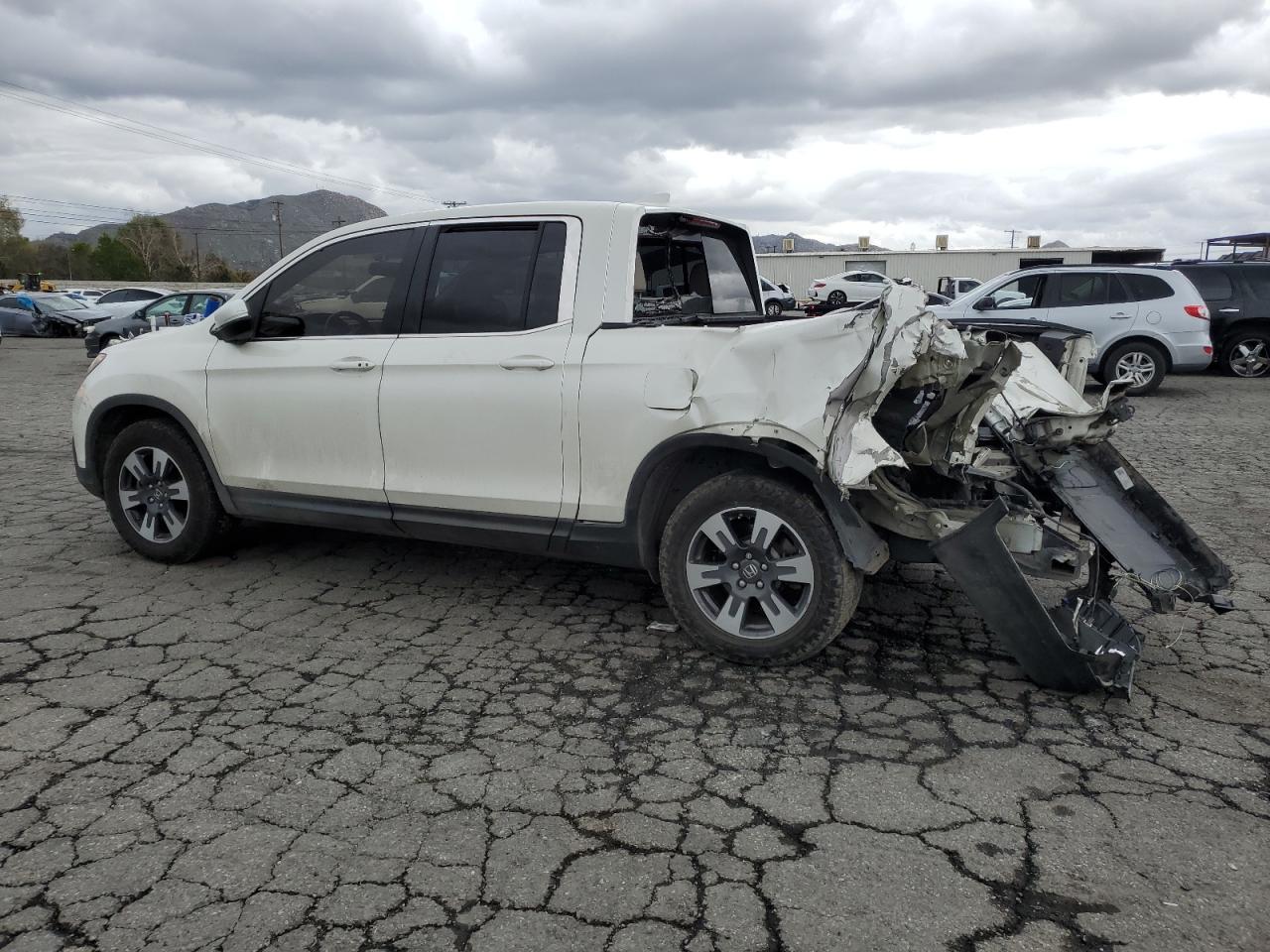 2019 HONDA RIDGELINE - Фото 2
