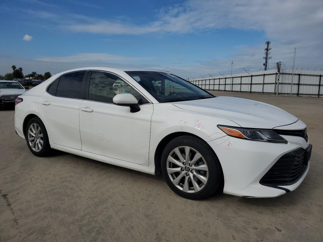 2018 TOYOTA CAMRY L - Image 4
