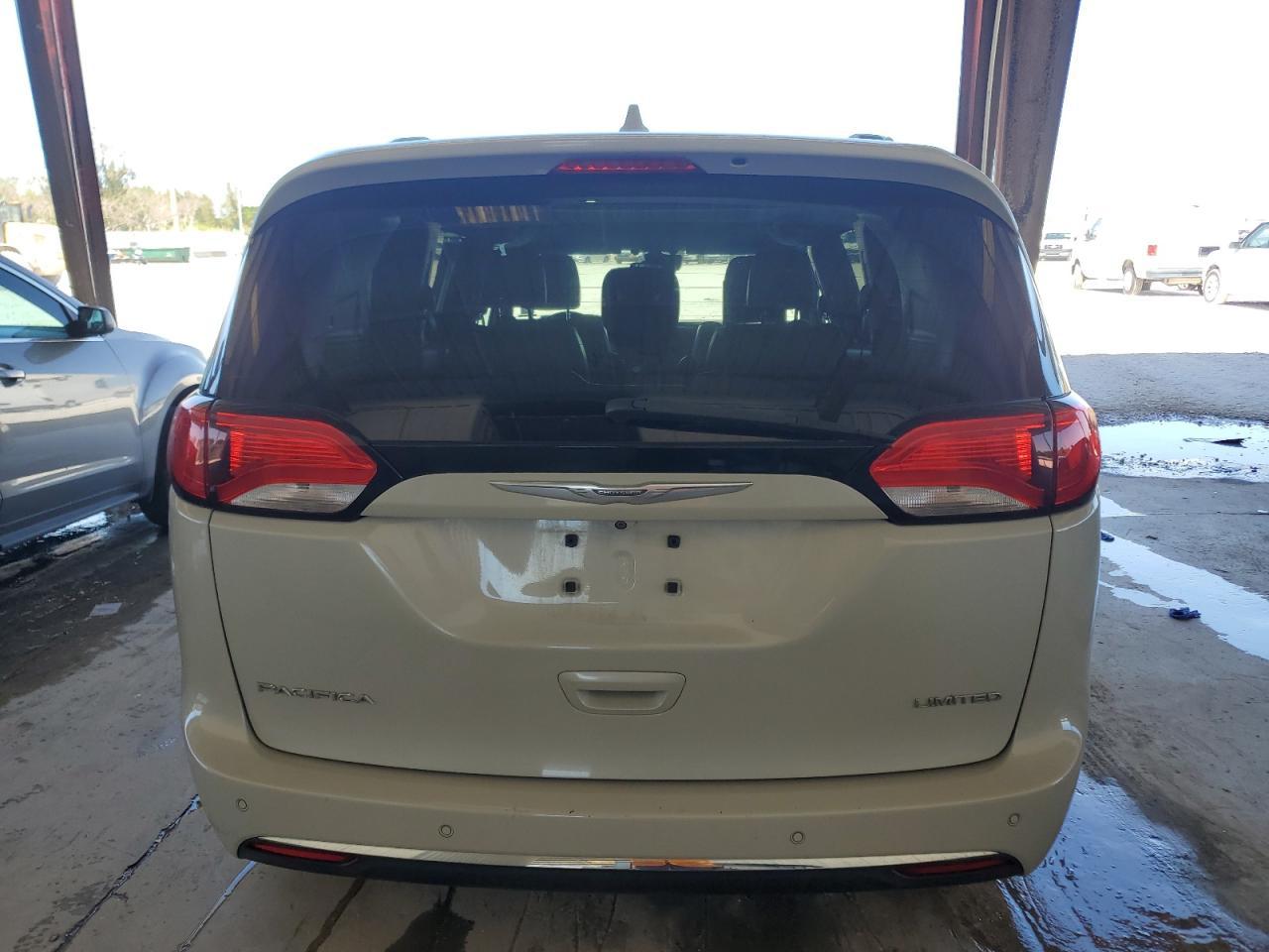 2017 CHRYSLER PACIFICA L - Image 6