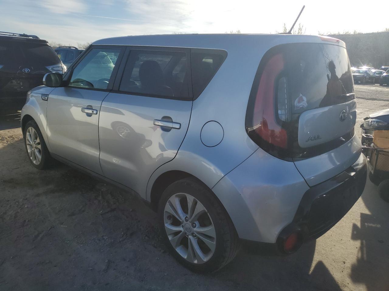 2016 KIA SOUL + - Image 2
