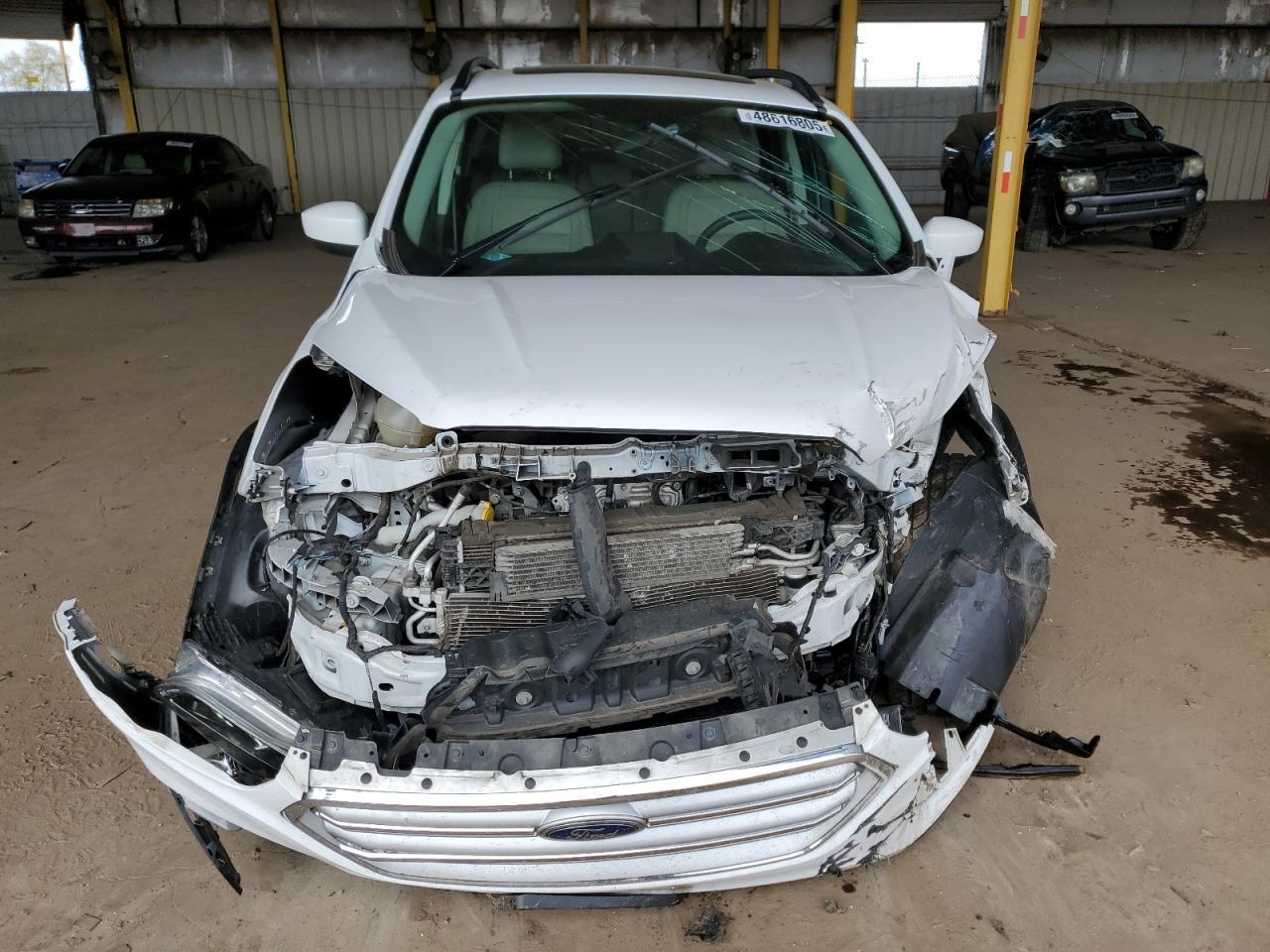 2017 FORD ESCAPE SE - Фото 5