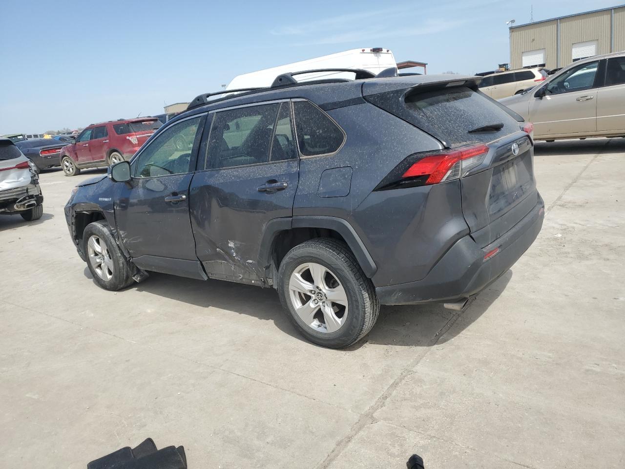 2020 TOYOTA RAV4 XLE - Image 2