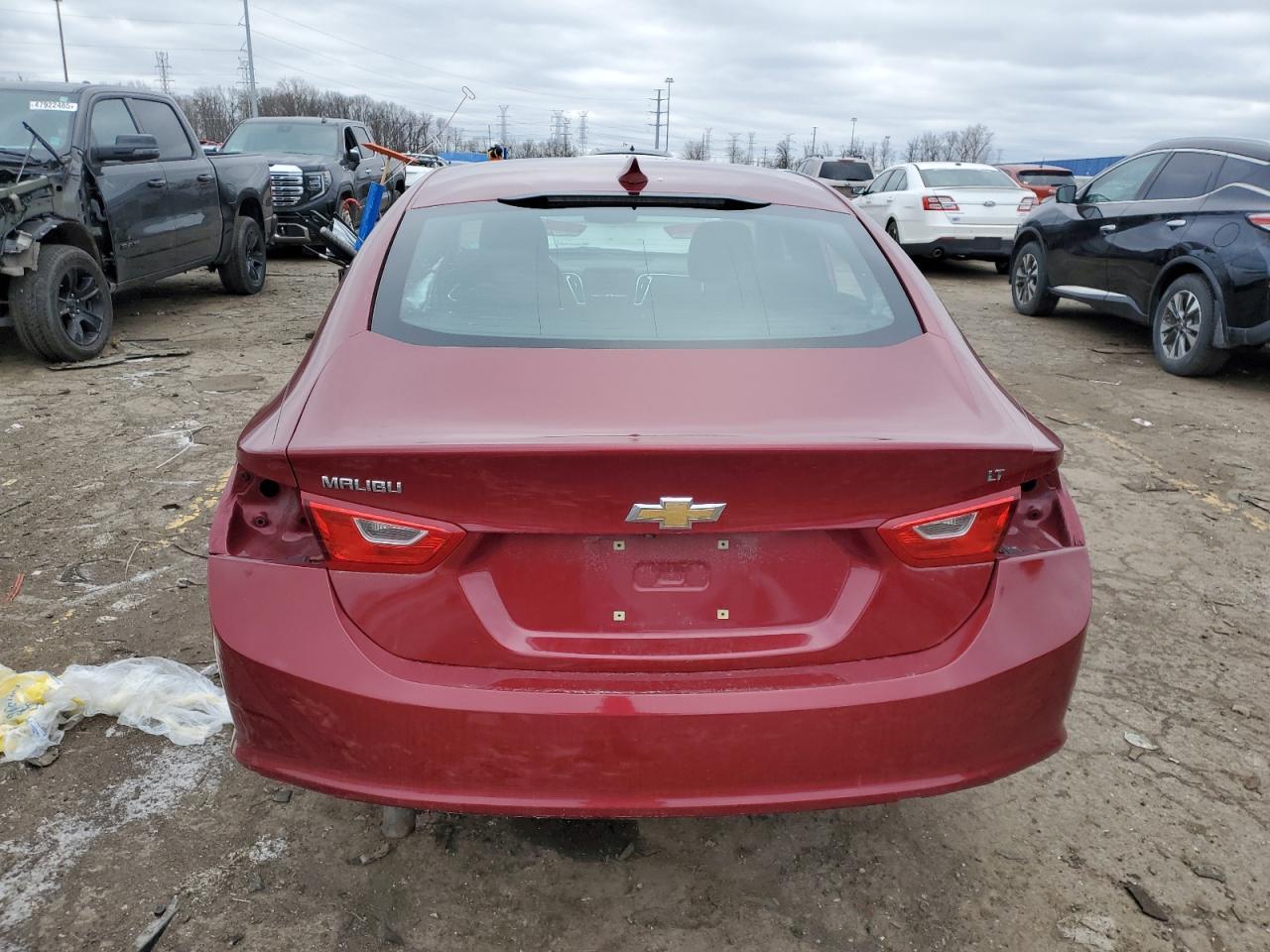 2017 CHEVROLET MALIBU LT - Image 6