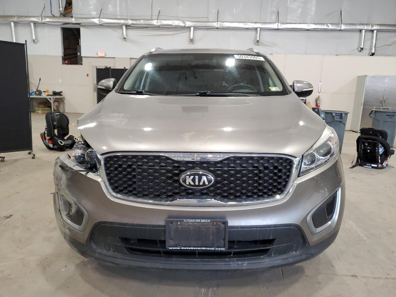 2016 KIA SORENTO LX - Image 5