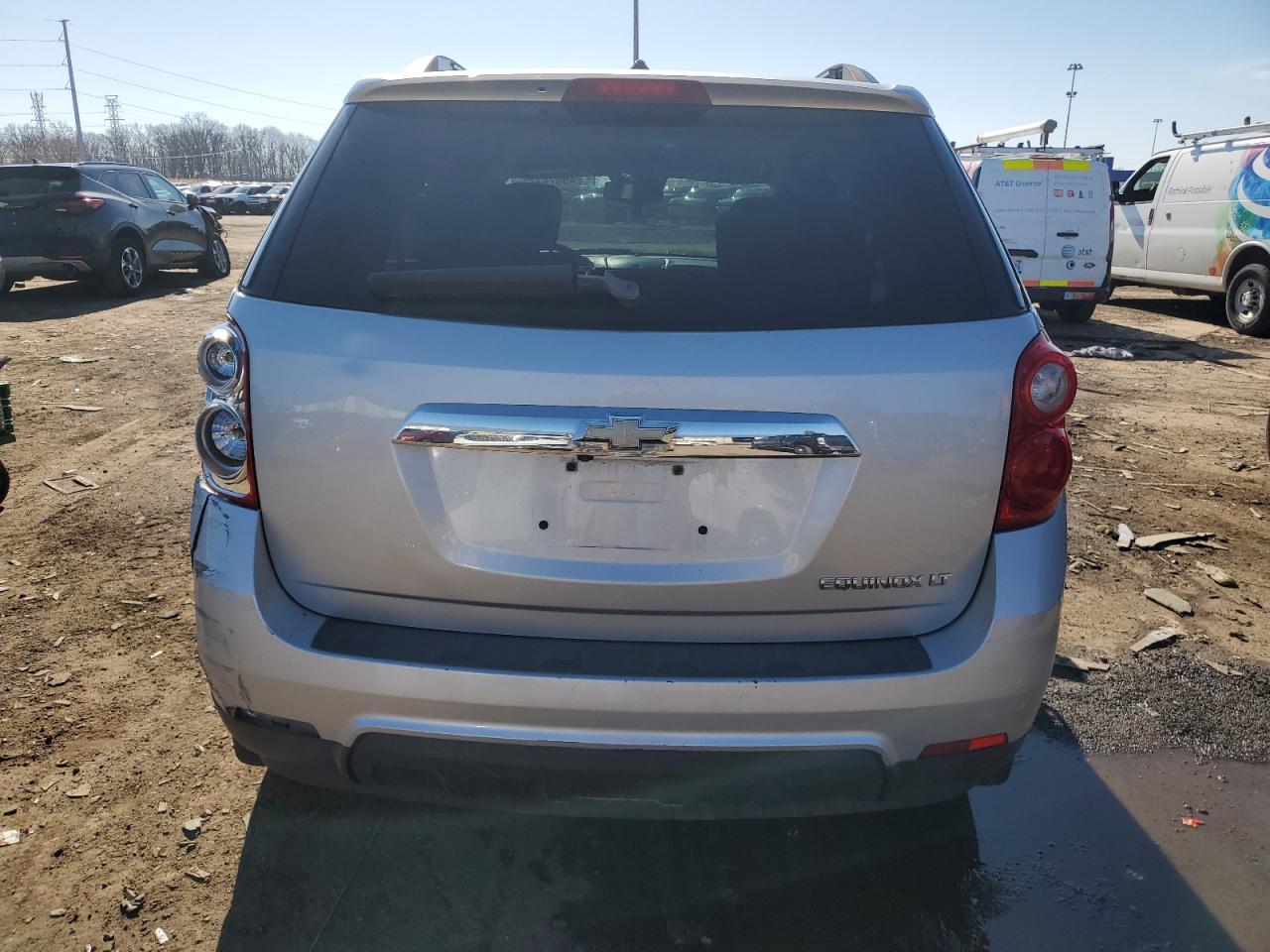 2011 CHEVROLET EQUINOX LT - Image 6