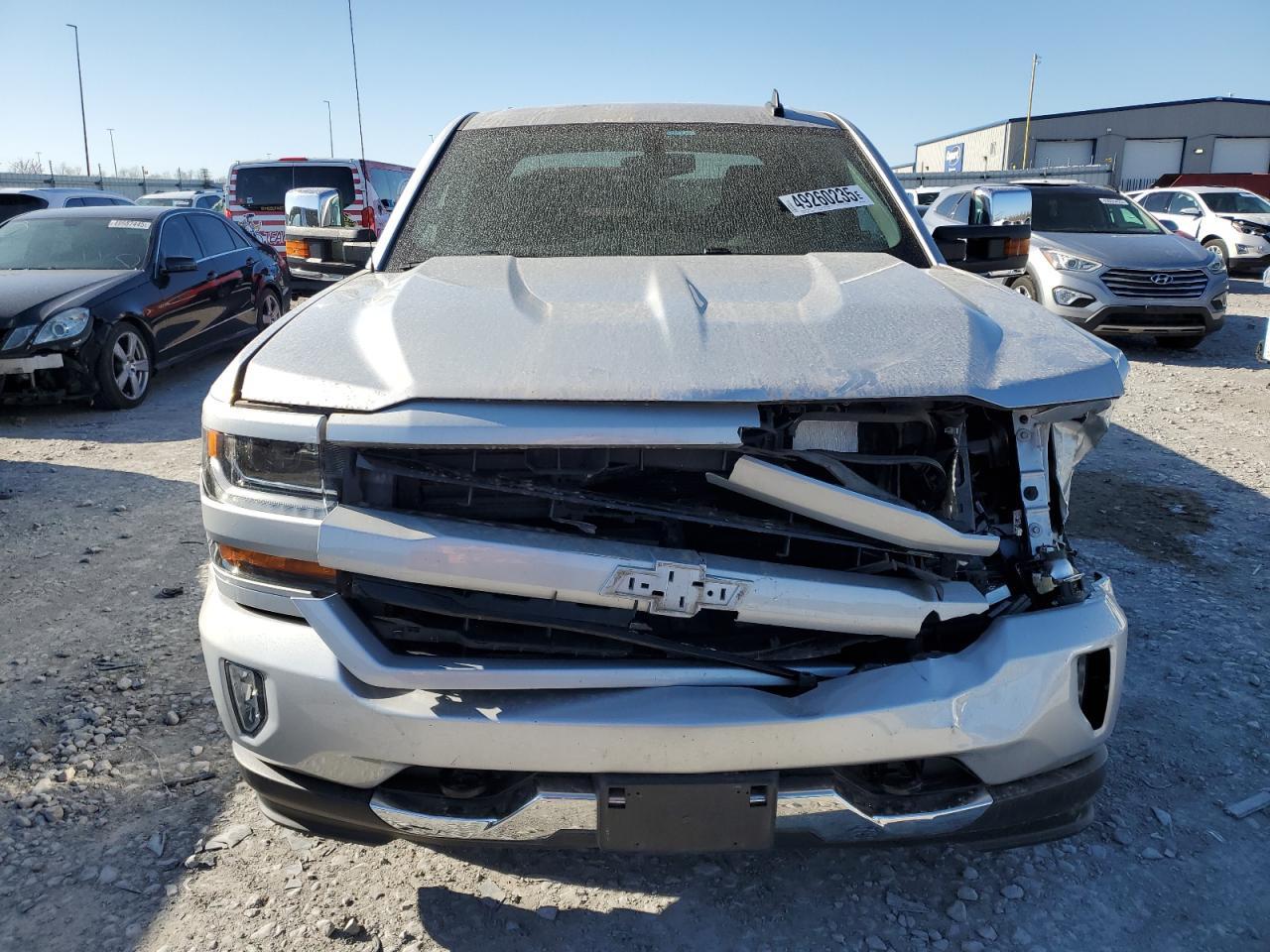 2018 CHEVROLET SILVERADO - Фото 5