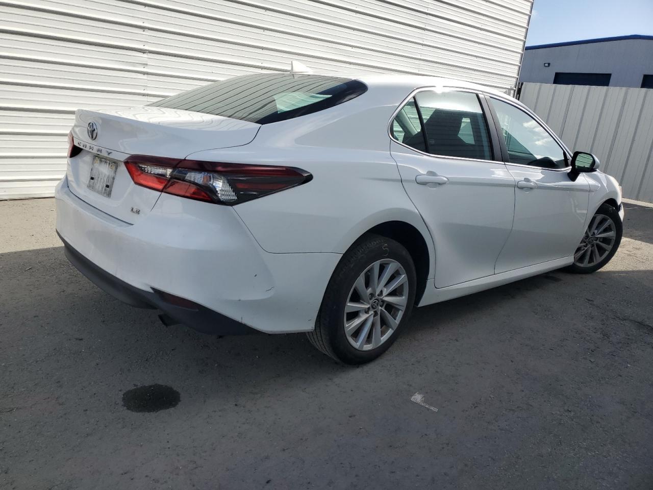 2023 TOYOTA CAMRY LE - Image 3