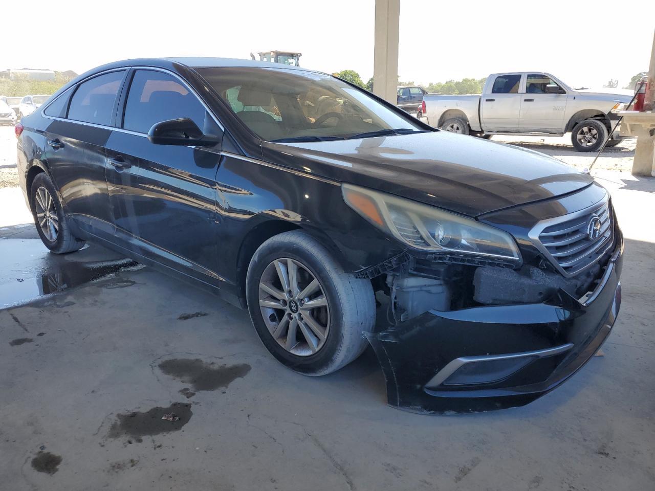 2017 HYUNDAI SONATA SE - Image 4