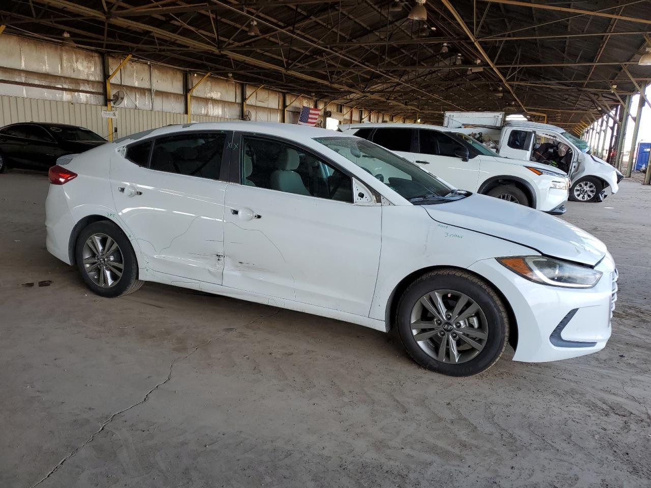 2017 HYUNDAI ELANTRA SE - Фото 4