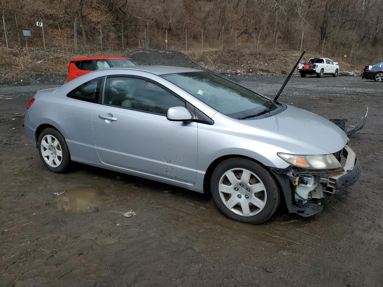 2011 HONDA CIVIC LX - Image 4