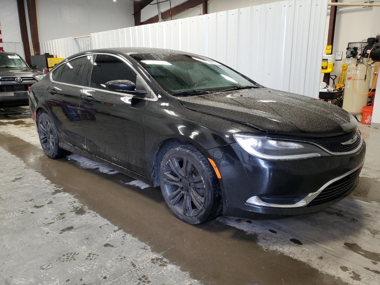 2015 CHRYSLER 200 LIMITE - Image 4
