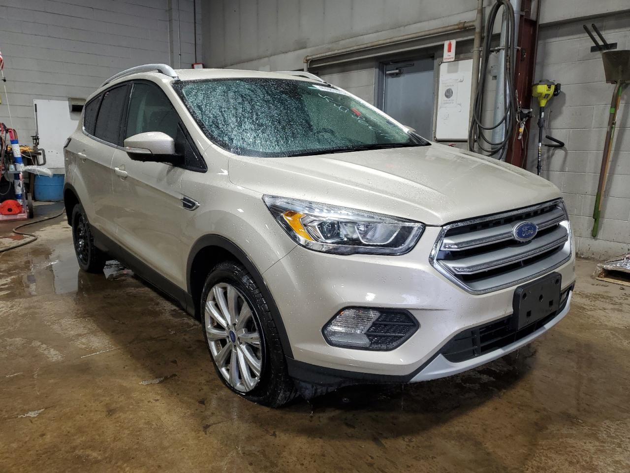 2017 FORD ESCAPE TIT - Image 4