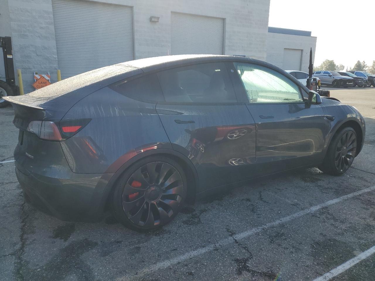 2022 TESLA MODEL Y - Image 3