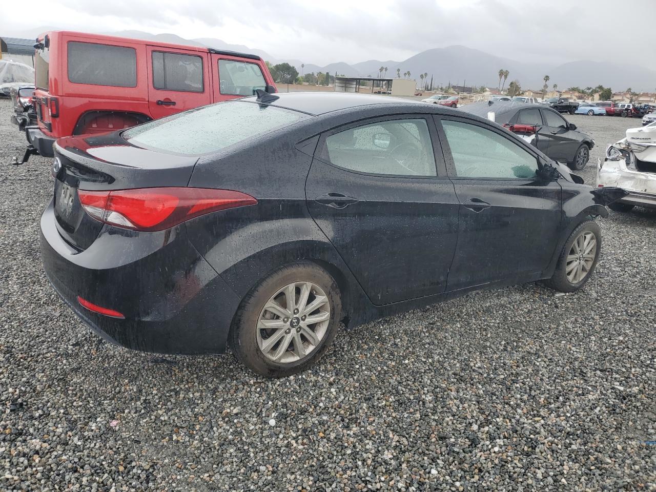 2015 HYUNDAI ELANTRA SE - Image 3