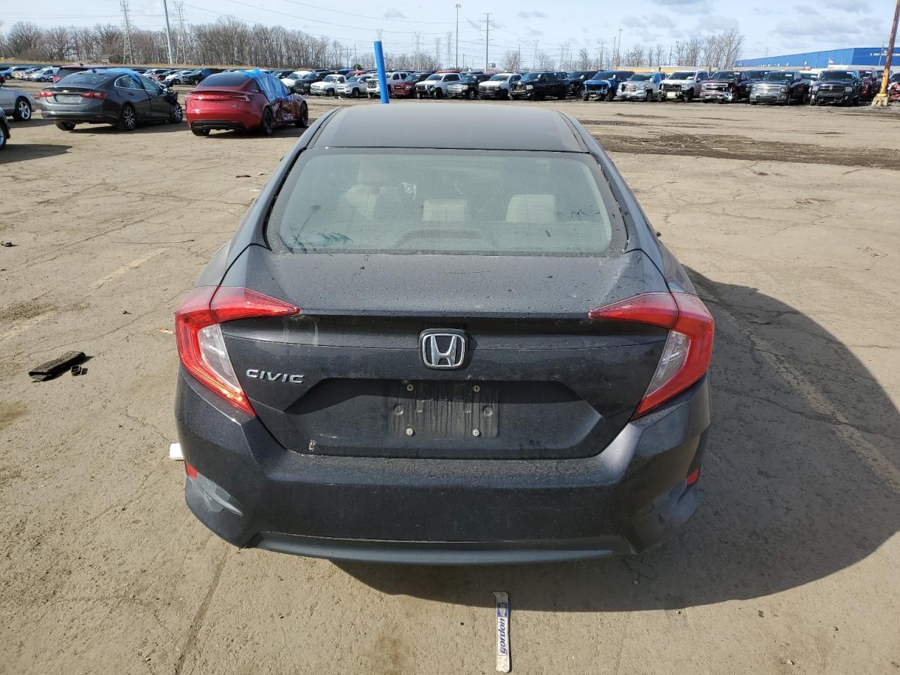 2016 HONDA CIVIC LX - Фото 6