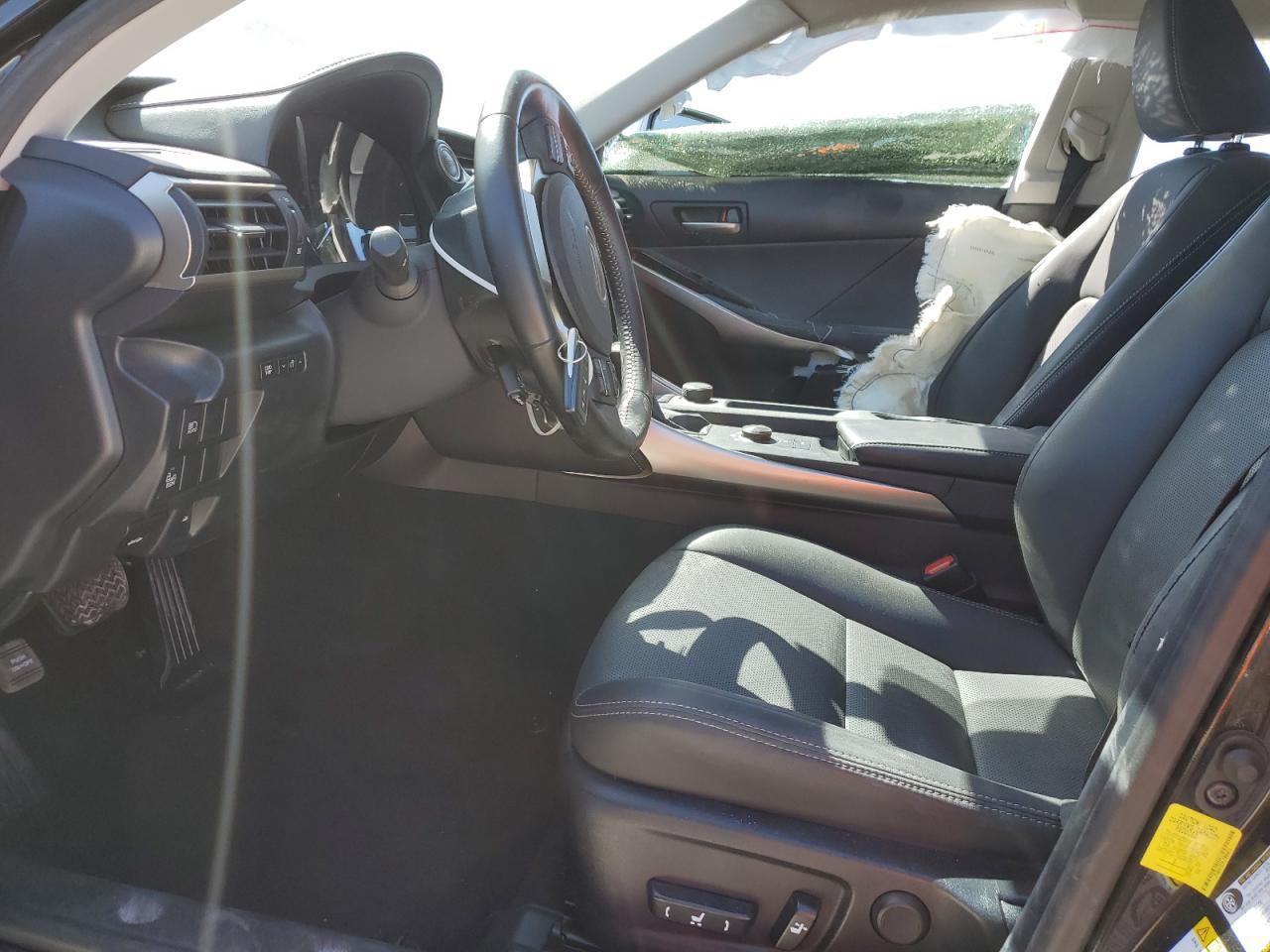 2018 LEXUS IS 300 - Фото 7