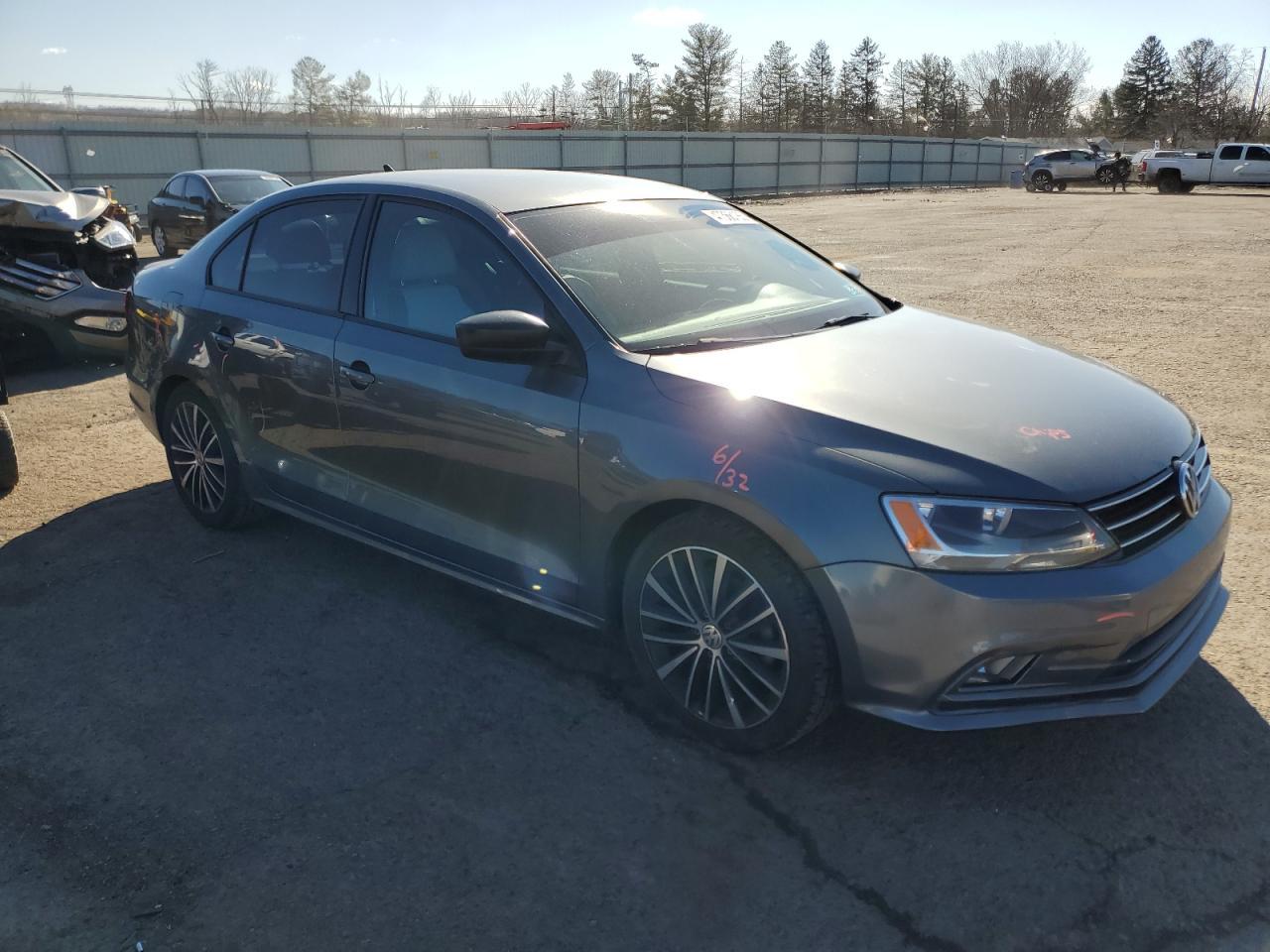 2016 VOLKSWAGEN JETTA SPOR - Image 4