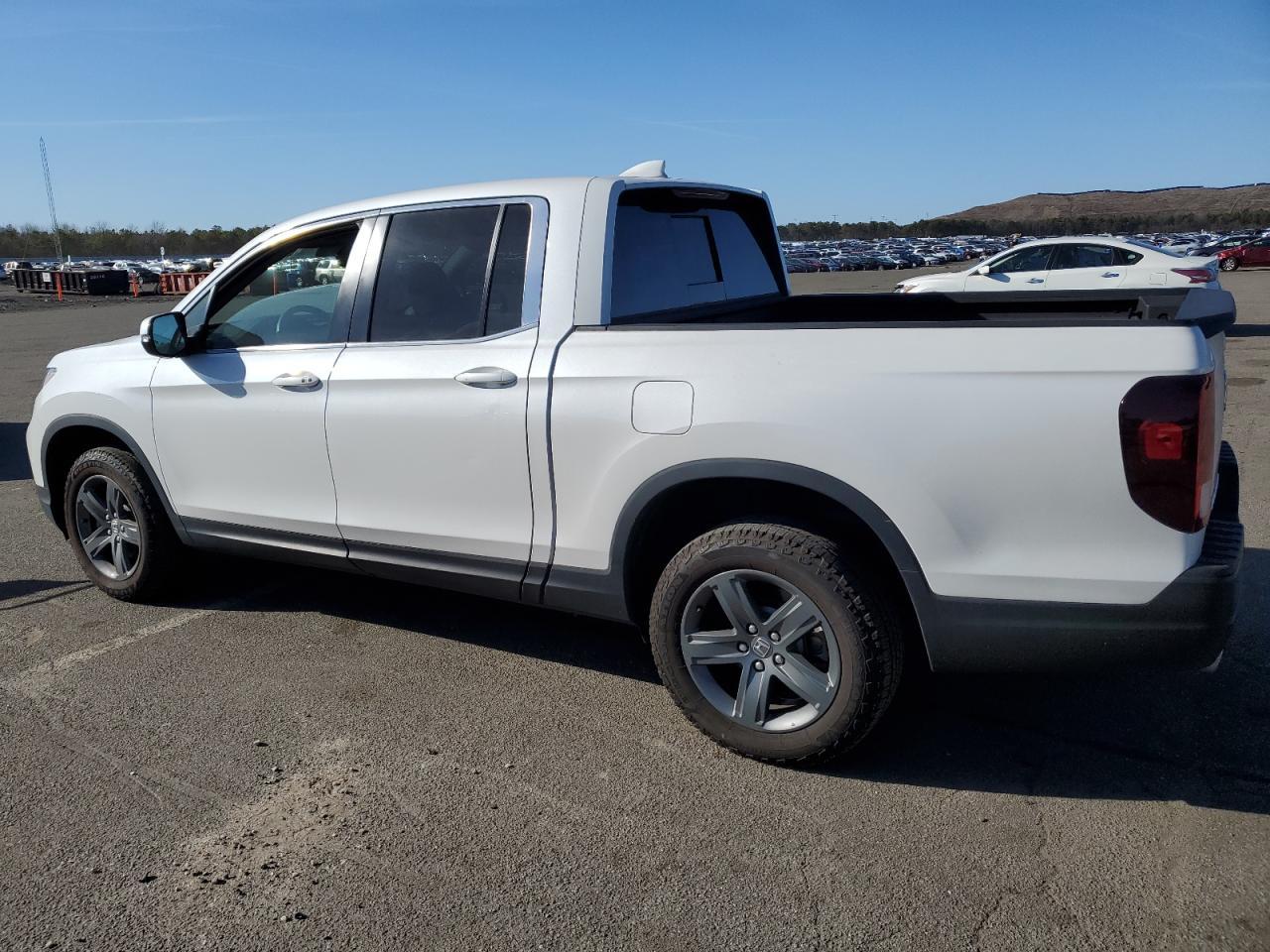 2023 HONDA RIDGELINE - Image 2