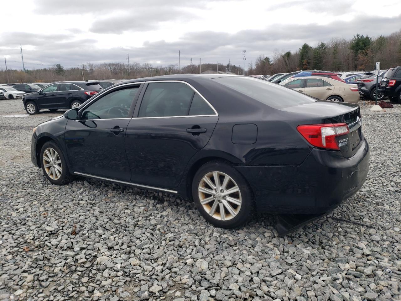 2014 TOYOTA CAMRY L - Image 2