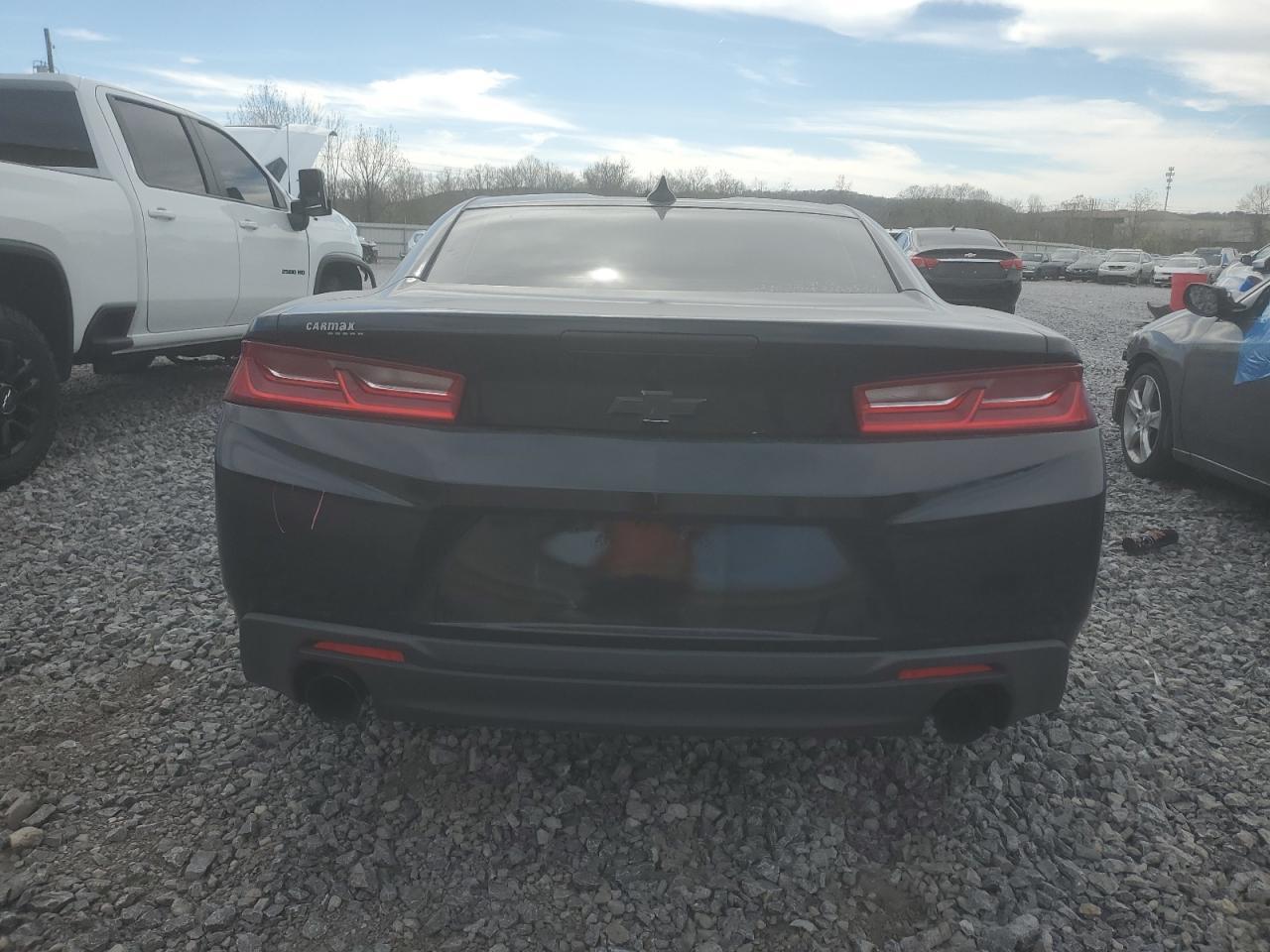 2018 CHEVROLET CAMARO LT - Image 6
