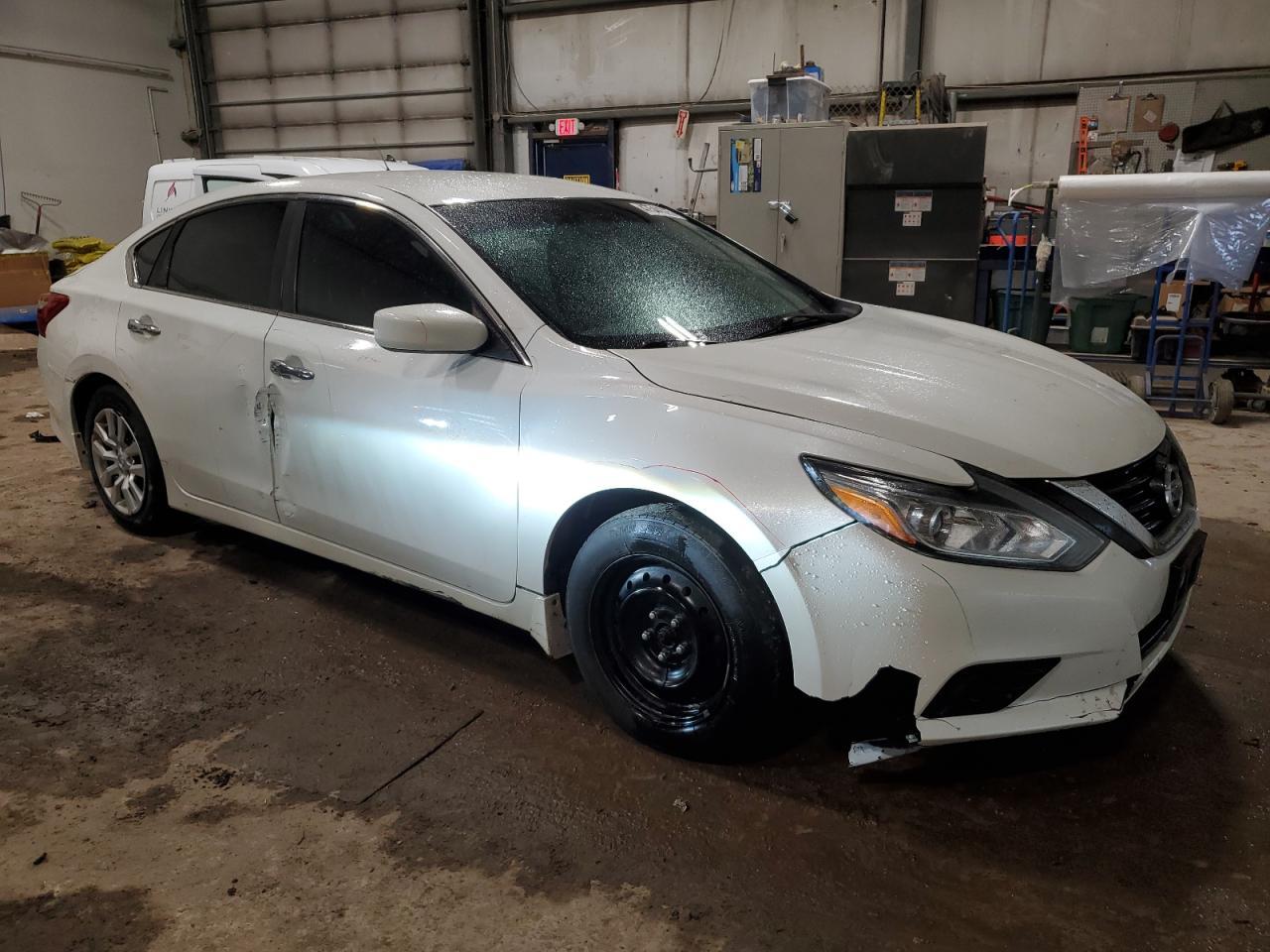 2017 NISSAN ALTIMA 2.5 - Image 4