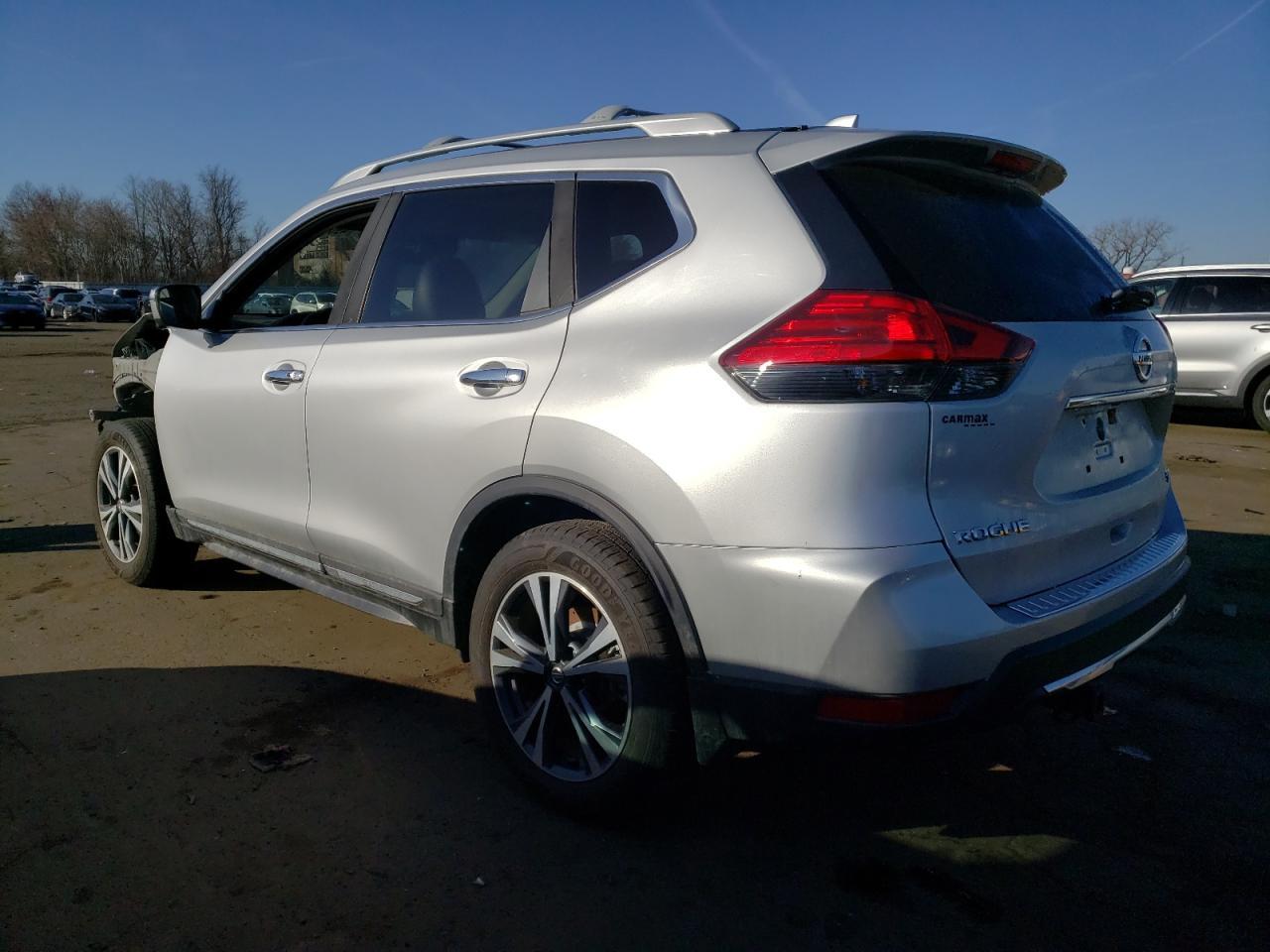 2017 NISSAN ROGUE SV - Image 2