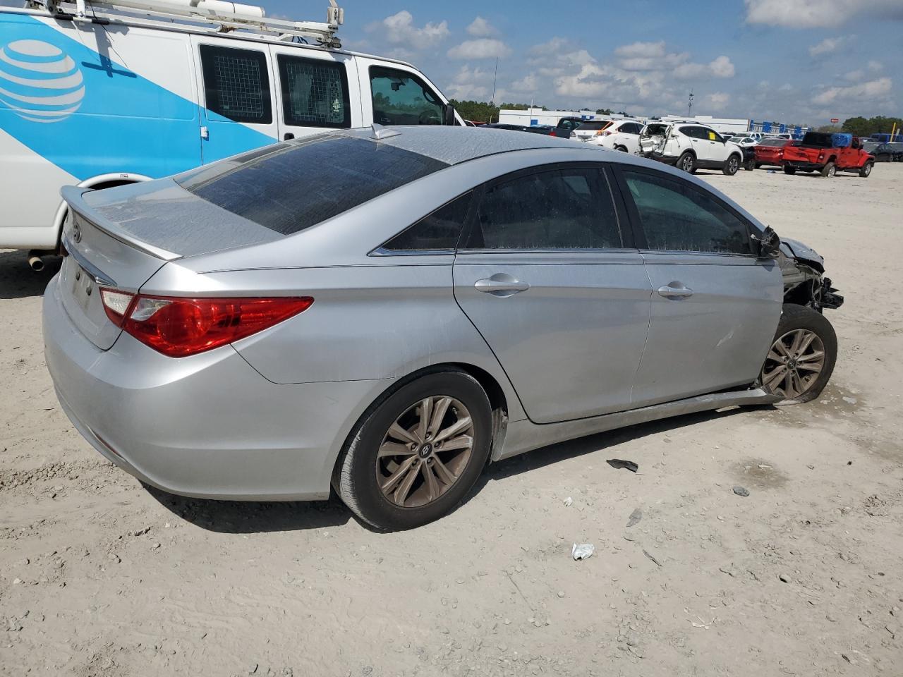 2013 HYUNDAI SONATA GLS - Фото 3