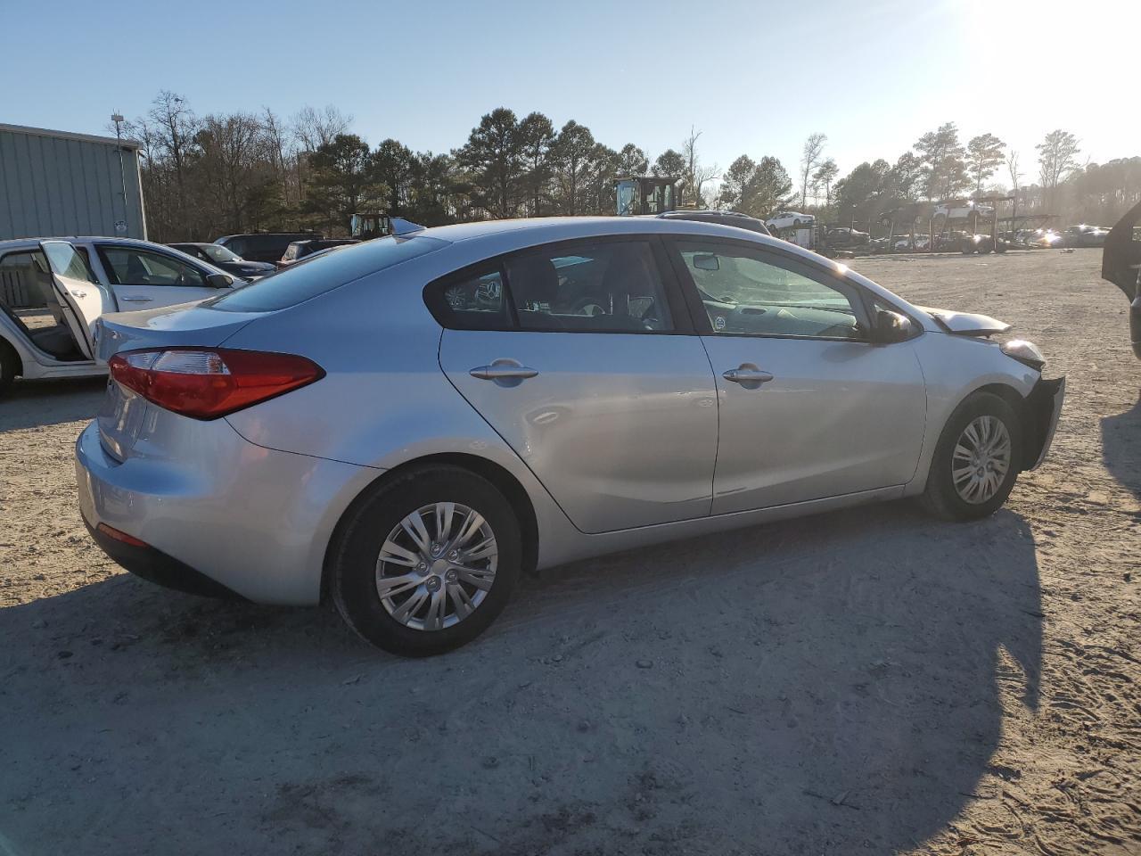 2015 KIA FORTE LX - Фото 3