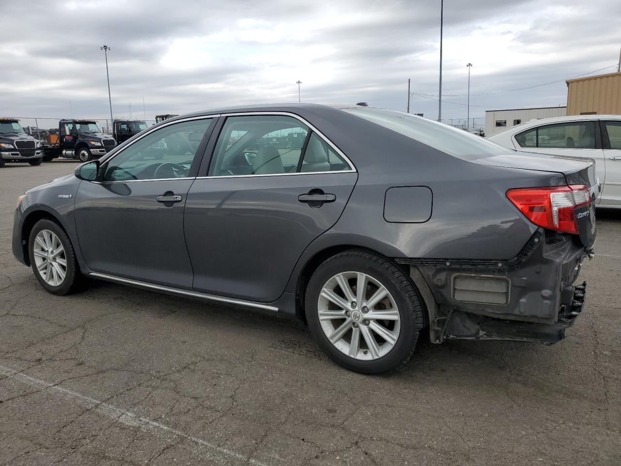 2012 TOYOTA CAMRY HYBR - Фото 2