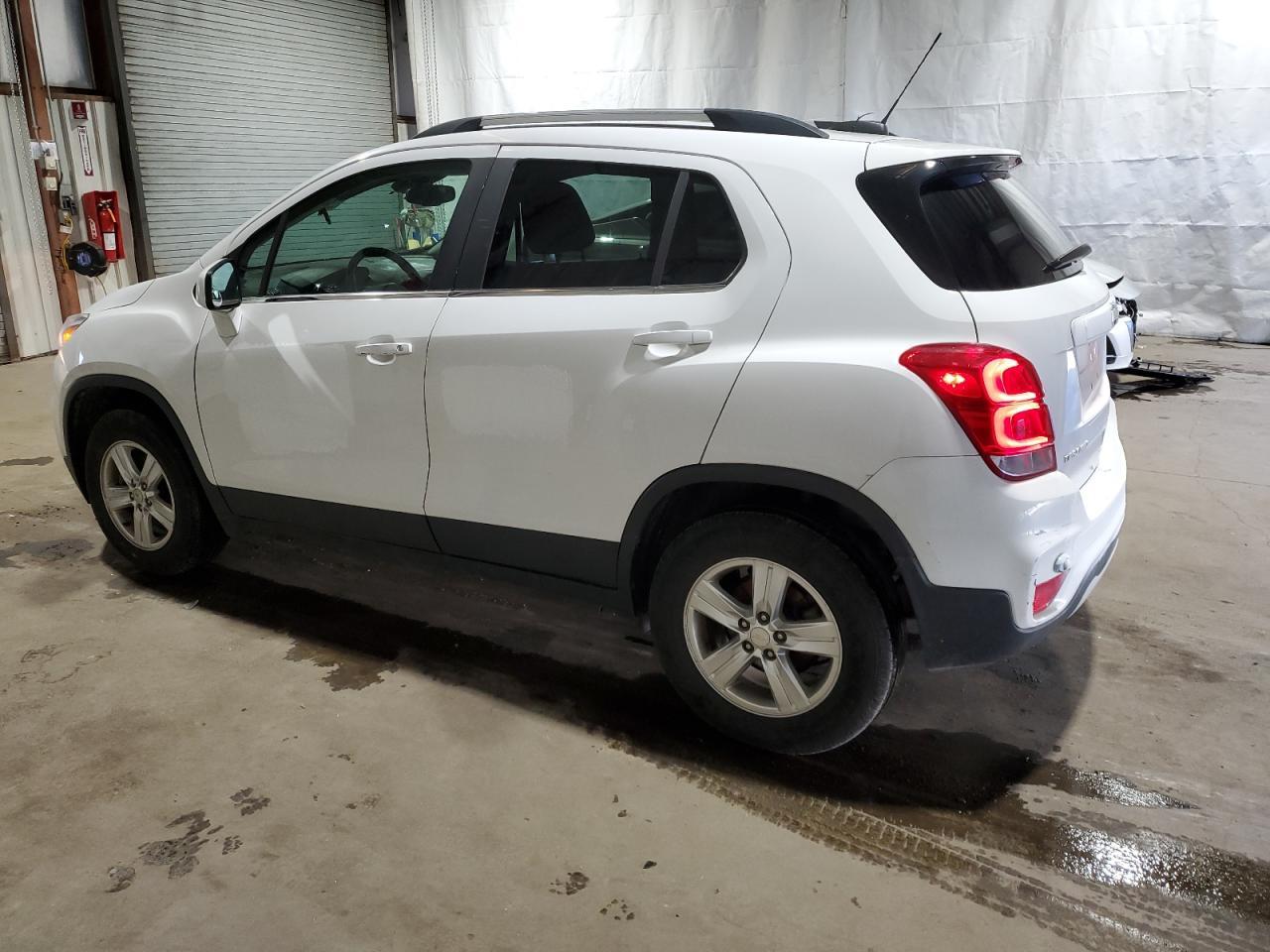 2018 CHEVROLET TRAX 1LT - Фото 2