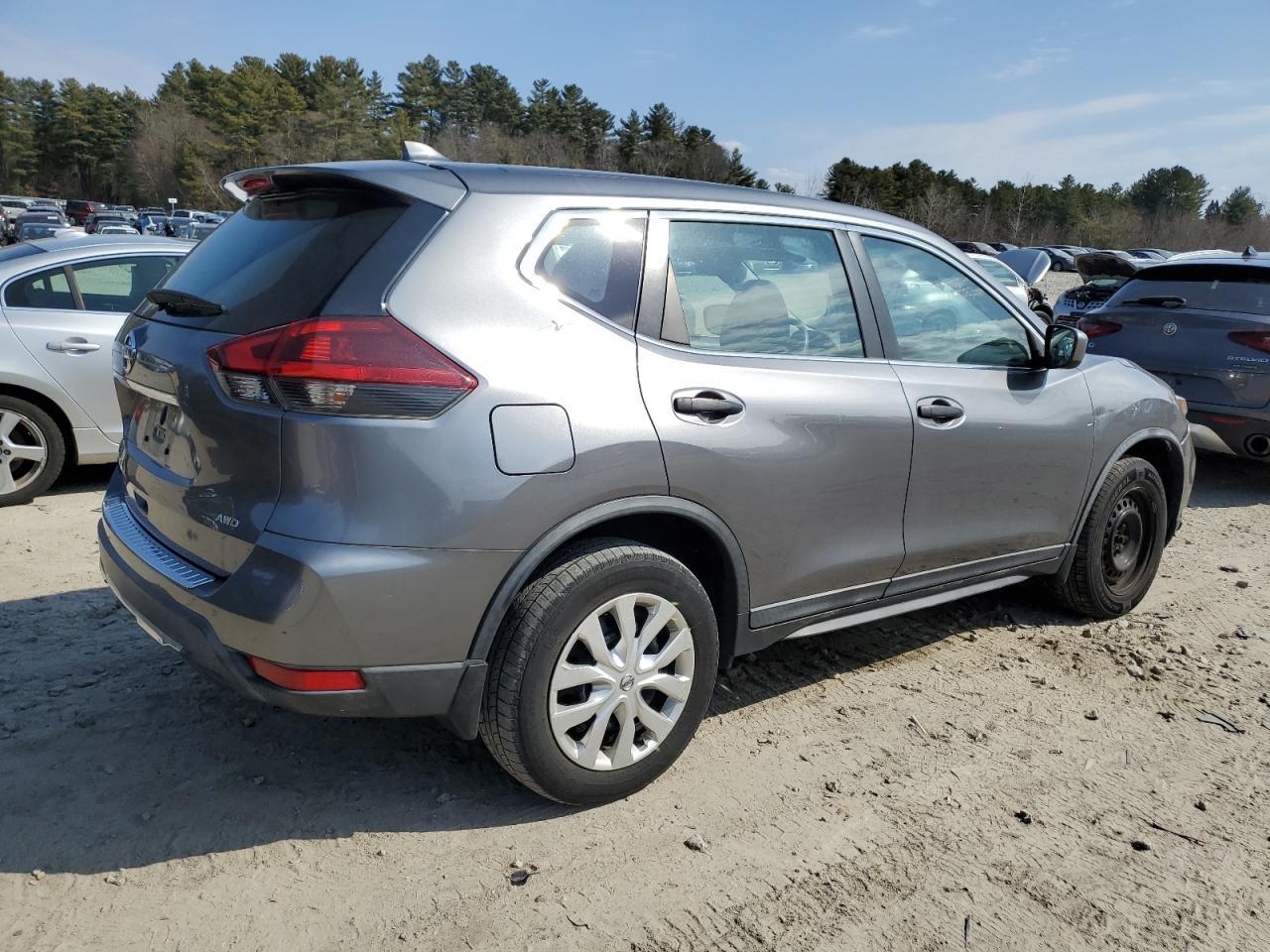 2018 NISSAN ROGUE S - Фото 3