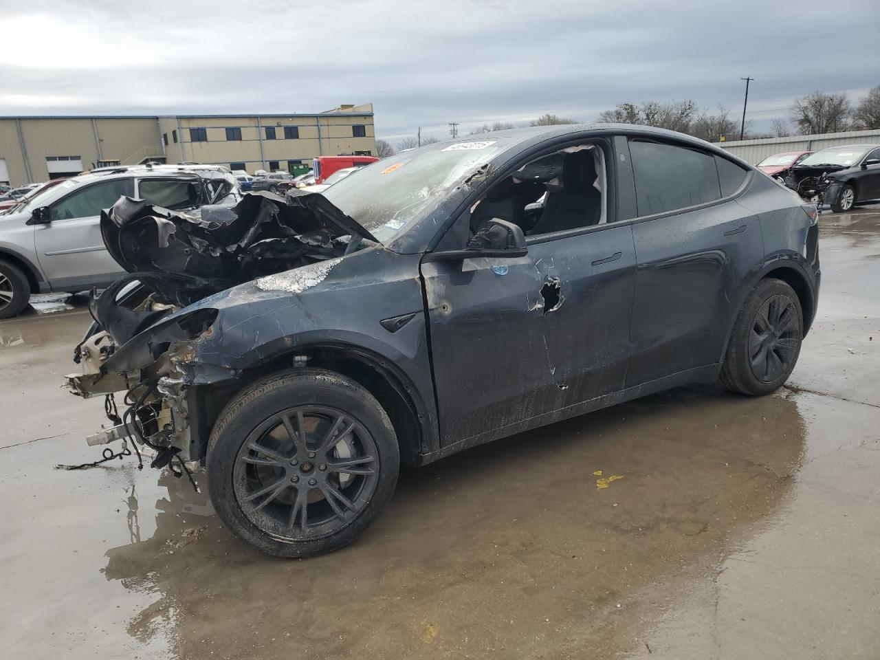 2024 TESLA MODEL Y