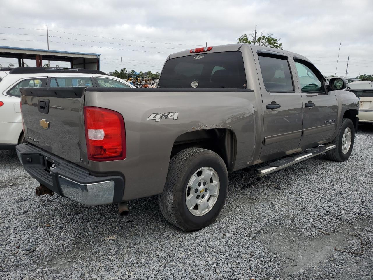 2013 CHEVROLET SILVERADO - Image 3