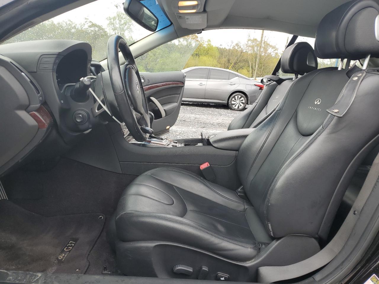 2011 INFINITI G37 BASE - Image 7