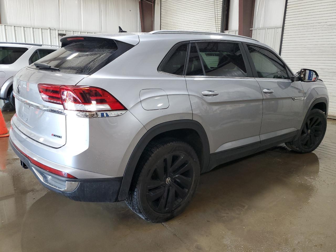2022 VOLKSWAGEN ATLAS CROS - Фото 3
