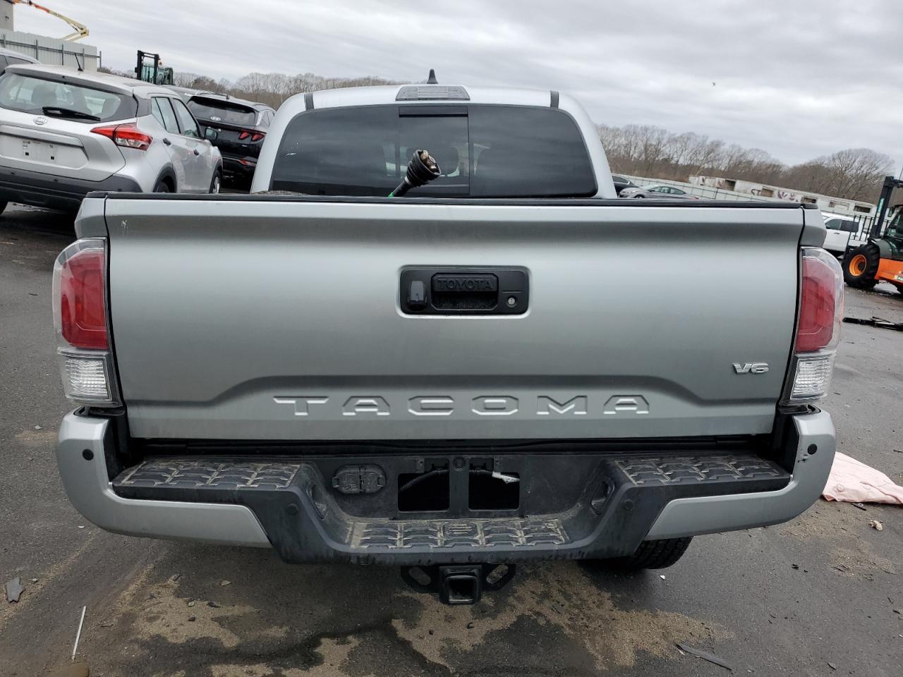 2023 TOYOTA TACOMA DOU - Фото 6