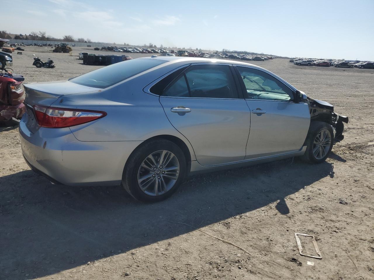 2017 TOYOTA CAMRY LE - Image 3