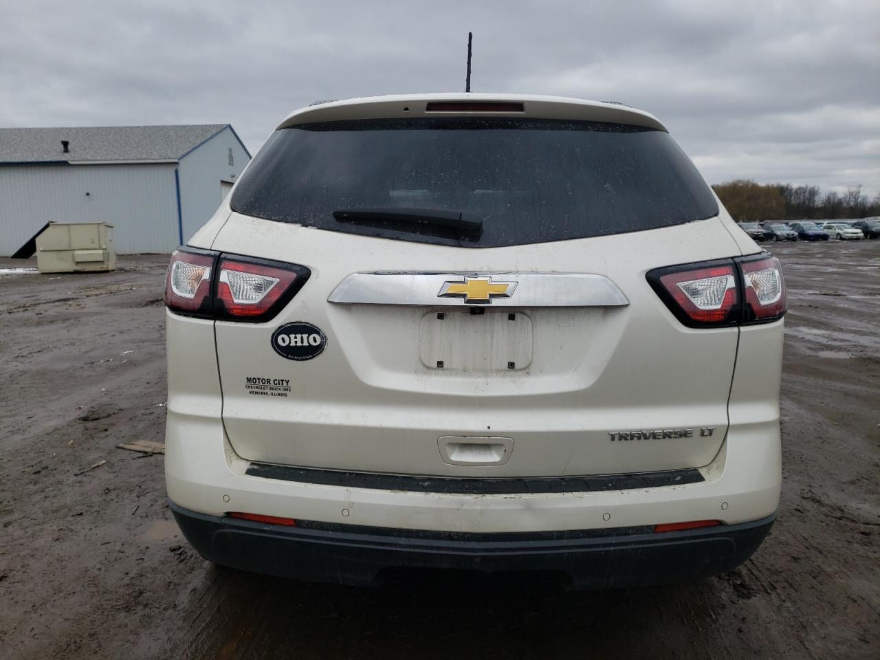 2015 CHEVROLET TRAVERSE L - Фото 6