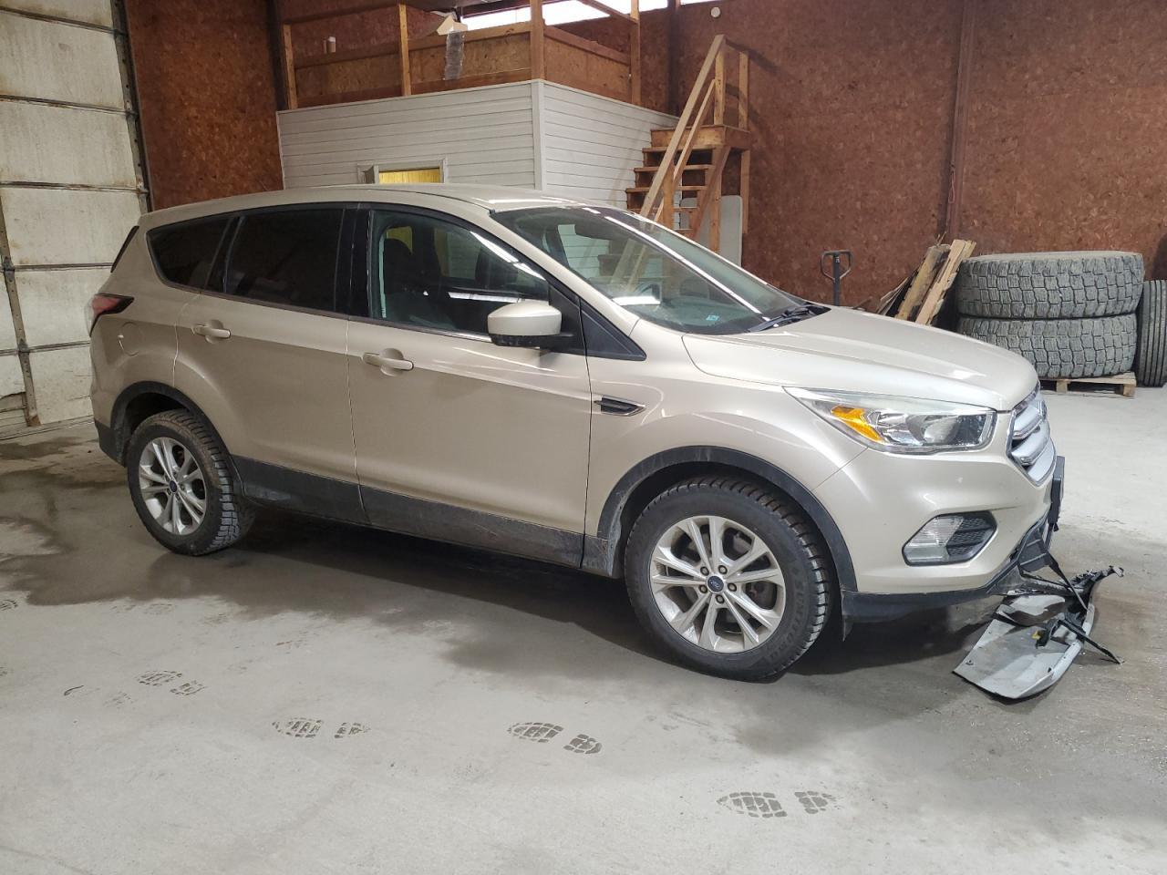 2017 FORD ESCAPE SE - Фото 4