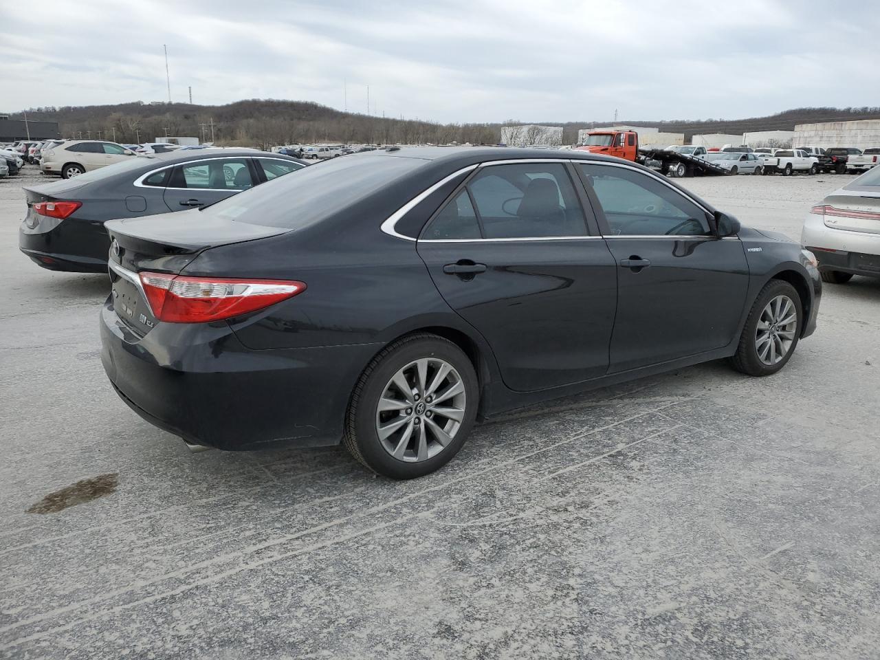 2016 TOYOTA CAMRY HYBR - Image 3