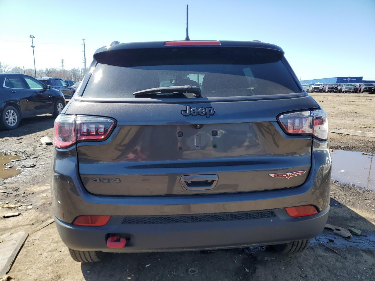 2019 JEEP COMPASS TR - Фото 6