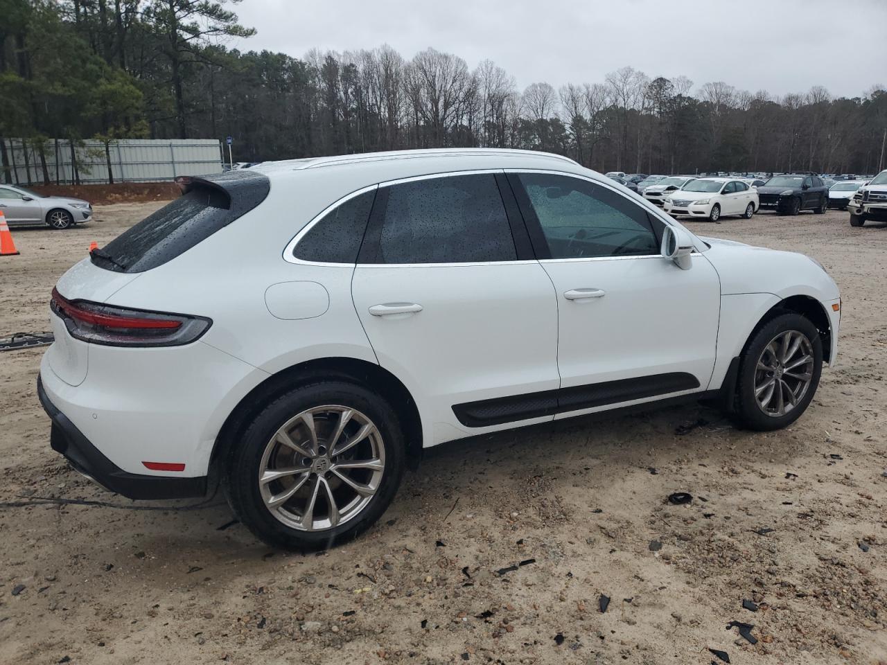 2023 PORSCHE MACAN BASE - Фото 3