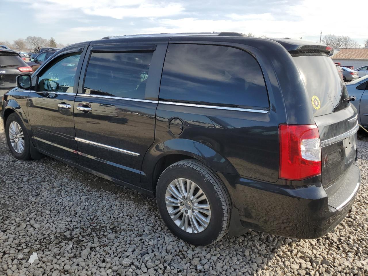 2014 CHRYSLER TOWN & COU - Фото 2