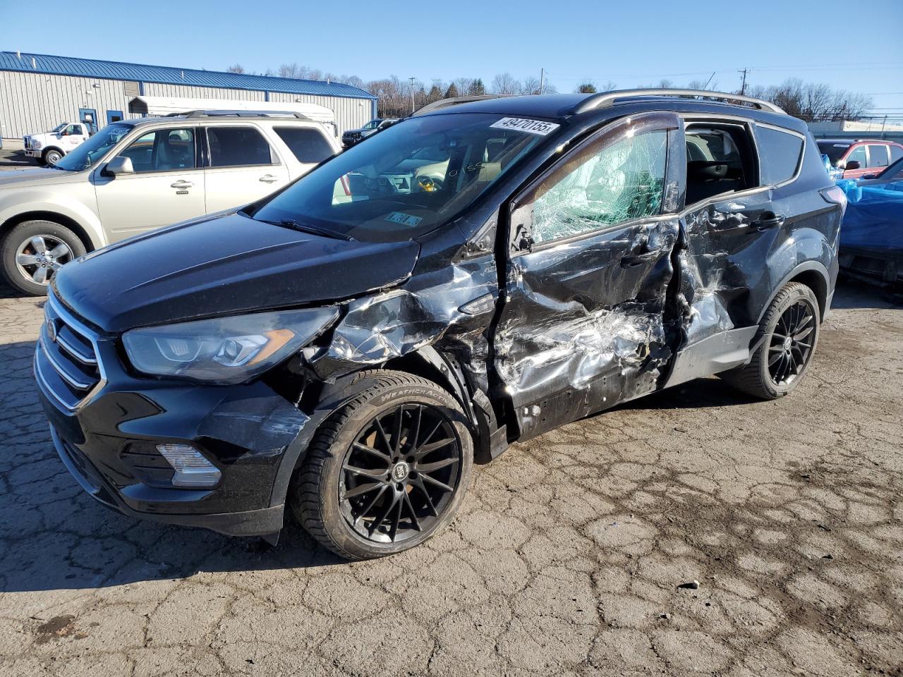 2017 FORD ESCAPE SE
