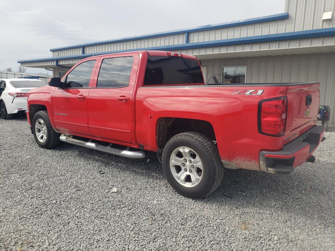 2018 CHEVROLET SILVERADO - Фото 2