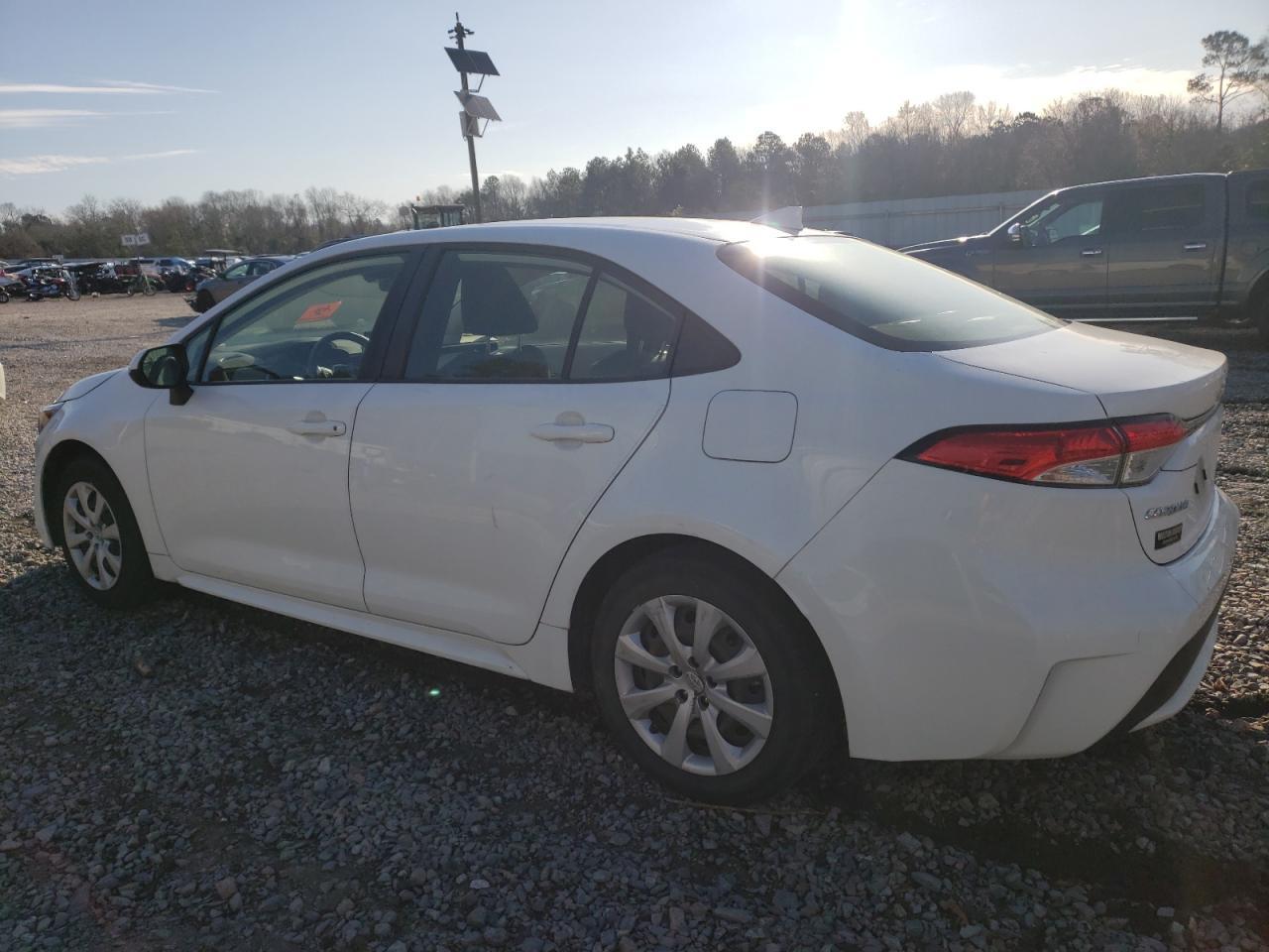 2021 TOYOTA COROLLA LE - Фото 2