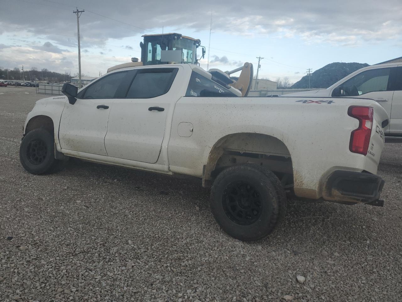 2020 CHEVROLET SILVERADO - Image 2